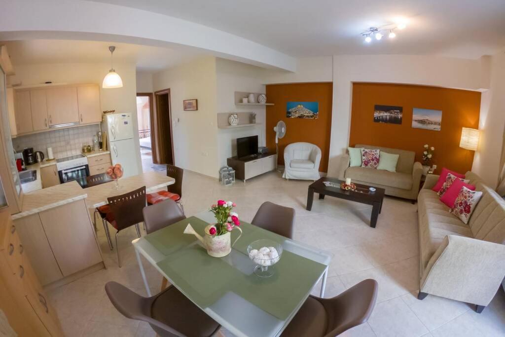 Relaxing Holidays In Nea Irakleitsa Nea Iraklitsa ภายนอก รูปภาพ
