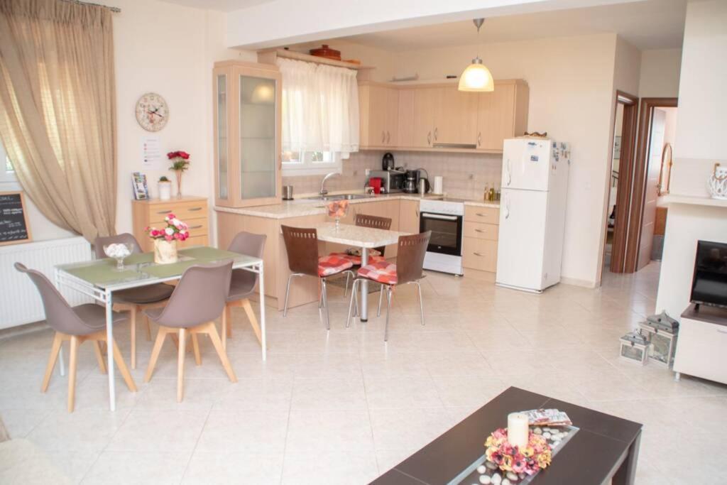 Relaxing Holidays In Nea Irakleitsa Nea Iraklitsa ภายนอก รูปภาพ